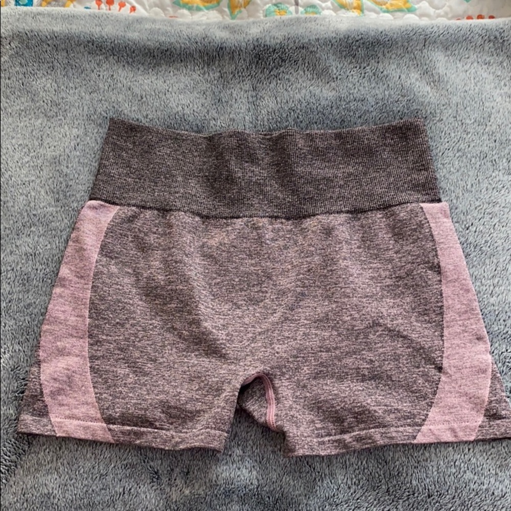 Pink seamless workout shortie